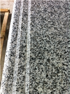 China Natural Grade a G640/Dongshi White/Black Spot Grey/Grigio Sardo/Black White Flower Granite Anti-Slip Stairs&Steps, Elevator/Floor/Building Stone