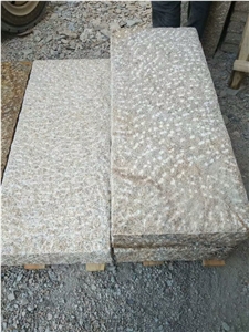 G350 Light Yellow Beige Rusty Granite Pineapple Surface Stand Palisades Curbs
