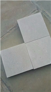 White Sandstone Honed Bushhammered Surface Slabs Tiles Pavers Wall Cladding Competitive Prices