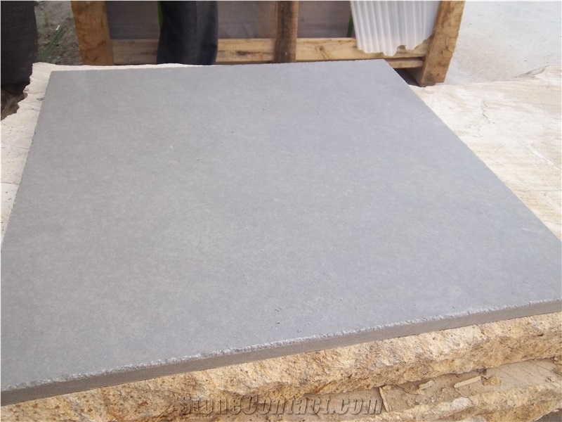 Dark Grey Flamed Surface Natural Sandstone Flooring Tile