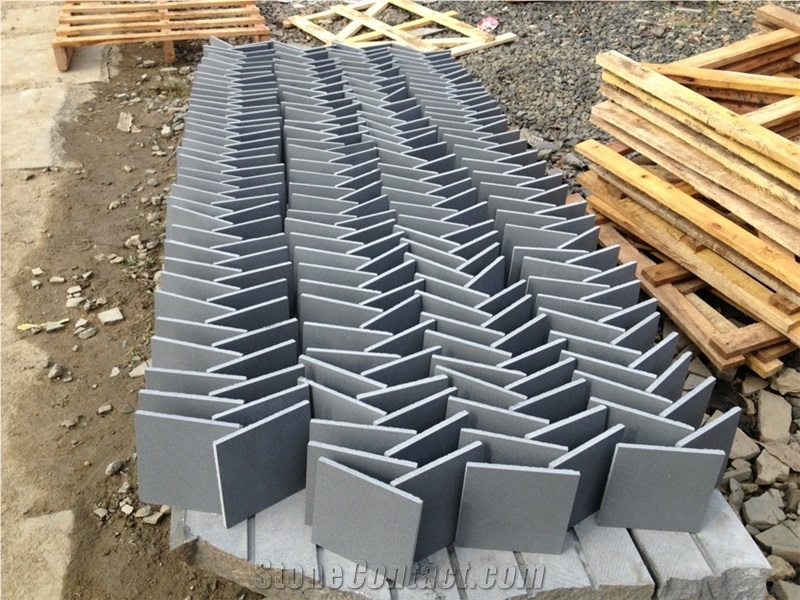 China Blue Stone Honed Slabs,Machine Cutting Bluestone Tiles for Swimming Pool Surround Paving,Floor Pattern Tiles
