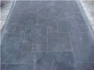 China Blue Stone Honed Slabs,Machine Cutting Bluestone Tiles for Swimming Pool Surround Paving,Floor Pattern Tiles