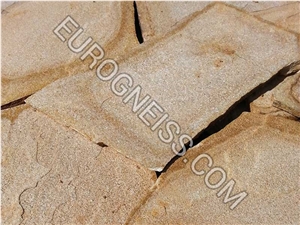 Y1 Big Yellow Gold Gneiss Natural Stone Landscaping Stones, Flagstone €5,5/Square Meters
