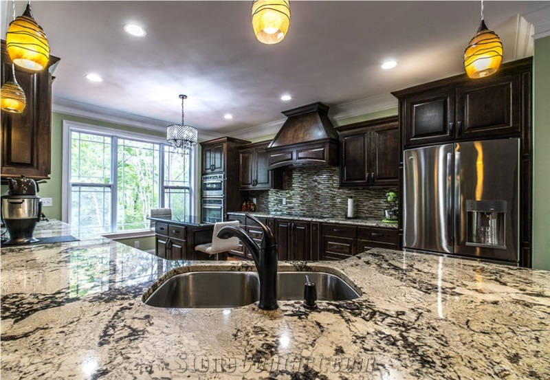 Delicatus White Granite Kitchen Countertops, Linear Glass Mosaic Backsplash