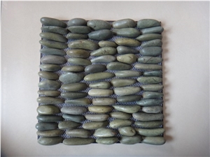 Green Pebble Stone/ River Stone Mosaic on Net Tile for Floor Covering