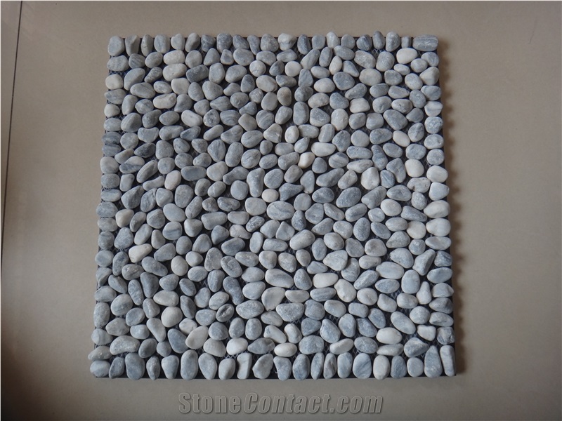 Natural Stone Grey Pebble Stone River Stone Tile on Net for Floor Covering