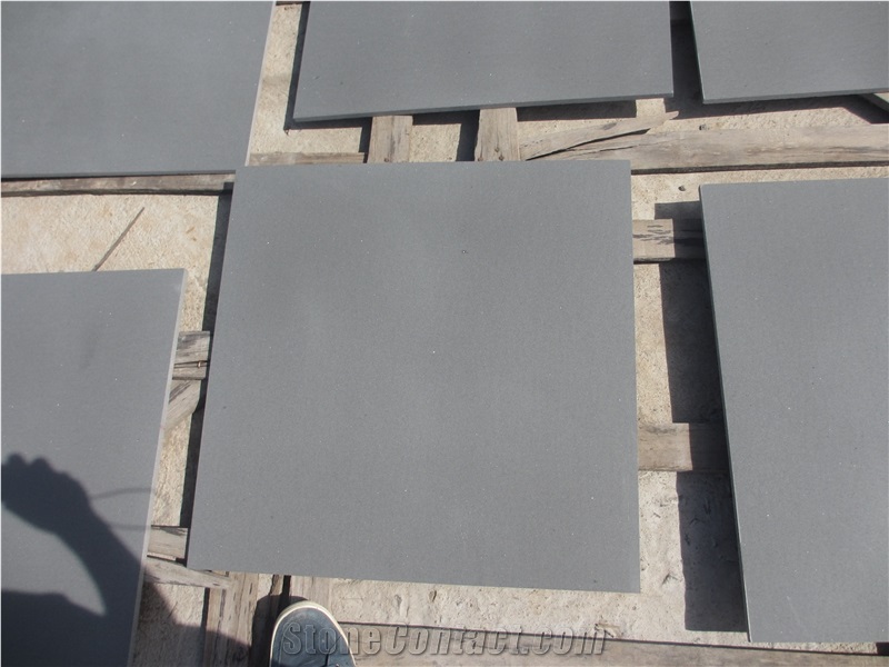 Cheap Price China Grey Basalt Andesite Honed Tiles & Slabs for Floor Wall Natural Stone Outdoor Paving Swimming Pool Use Popular Factory Quarry Owner