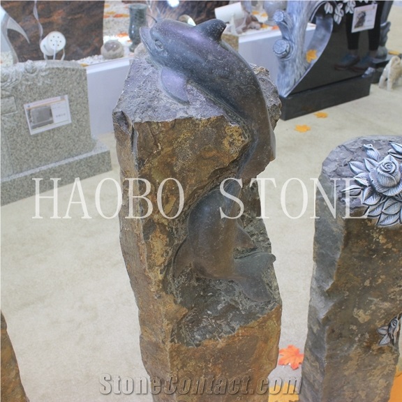 Customized China Quarry Natural Stone High Polished and Quality Good Service and Price Wholesale Carved Dolphin Basalt Gravestone Designs for Sale