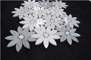 Chinese Cheap White and Grey Mixed Color Flower Mosaic Tiles