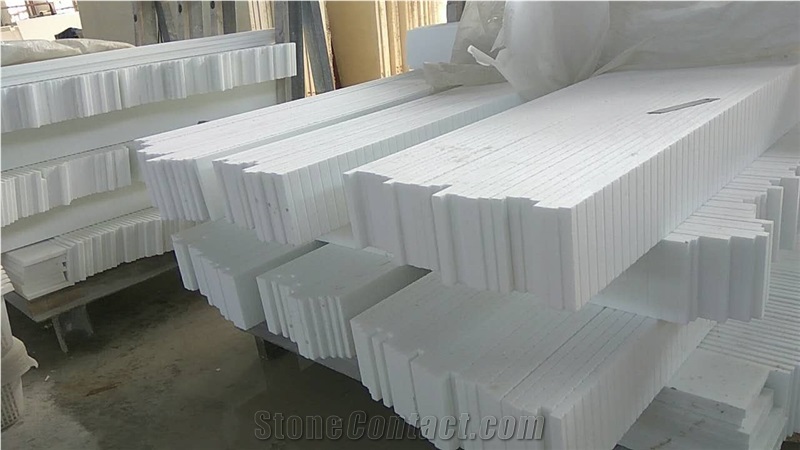 China Artificial White Stone,Mini Crystal White Polished Tiles/Slabs,Wall Cladding/Floor Covering/Landscaping/Water-Jet/Cut-To-Size/Building Projects
