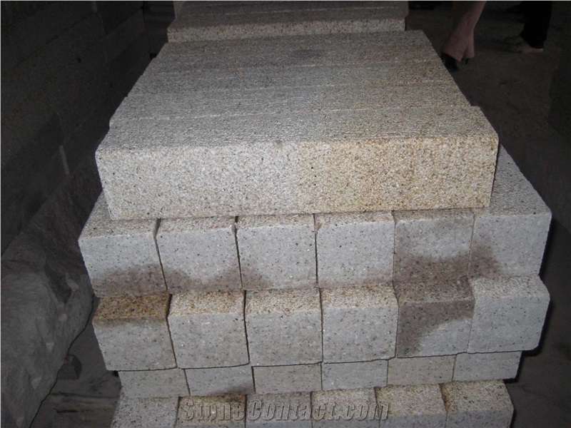 G682 Paving Stone, Curb Roadstone, China Yellow Granite Curbstone, China Yellow Rustic Granite Padang Gialo Golden Sand Sunset Gold Kerbstone