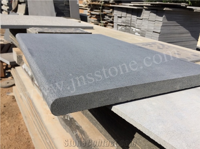 Bullnose Edge / Pool Coping / Bluestone / Basalt / Natural Stone / Square Edge / Pencil Edge
