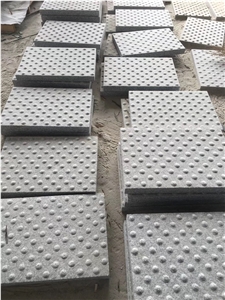 Granite Skidproof Pavers Flooring Covering Anti-Slippage Blind Stone Pavers Granite Antiskid Cube Stone