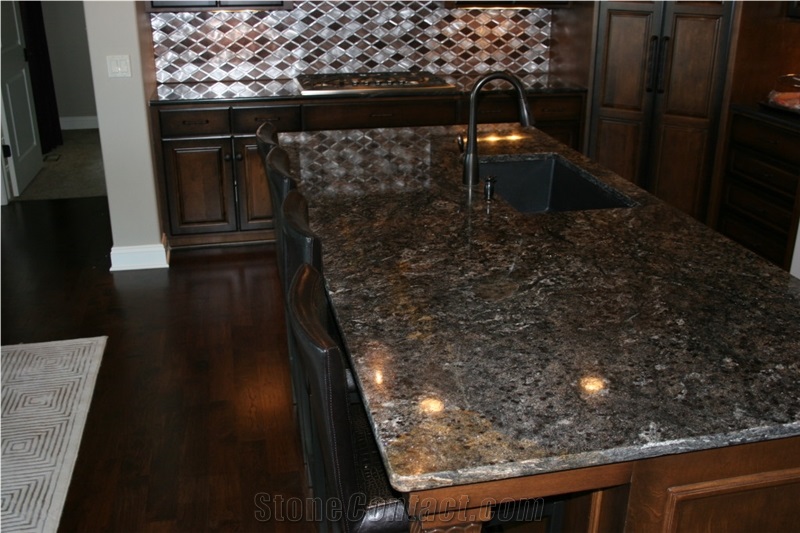 Kitchen Island Counter Top with Cianitos Granite