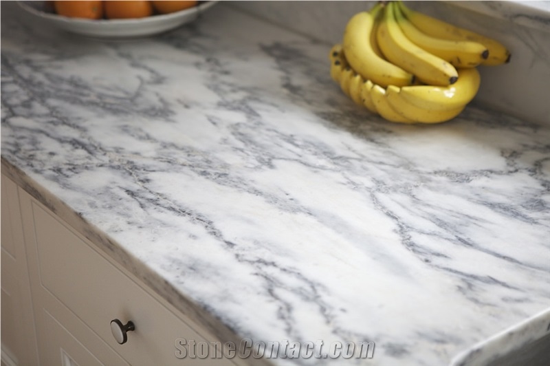 High-Quality Portuguese Pele Tigre Marble New Jersey Residence Kitchen Top