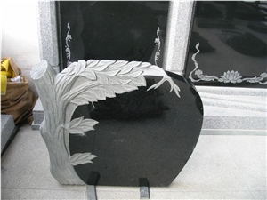 Western Style Modern Designs Polished Shanxi Black Granite Monument for Cemetery