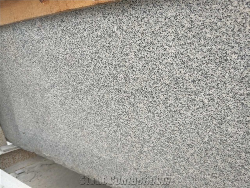 China Cheap G603/G614/G633 Grey White Granite Polished Tiles& Slabs