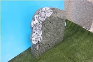 China 2017 New Oliver Green Headstone Granit Tombstone Rose Moument Flower Headstones Popular Monuments Cheap Tombstones Good Gravestone Engraved