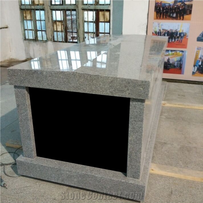 Customized China Haobo Quarry Natural Stone High Quality Good Price Various Types Of Mausoleum Crypts for One Two Six