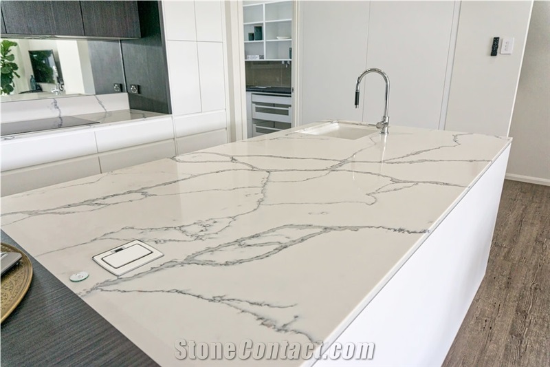 Crack Resistance Engineered Stone Calacatta Quartz Stone