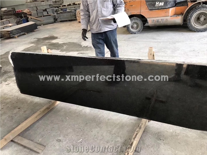 Absolute Black Granite Slabs from China