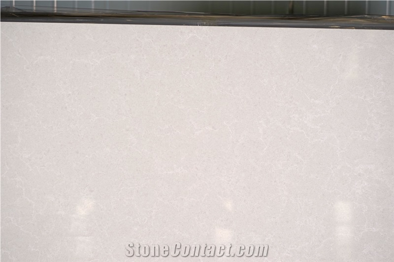 China Cream Beige Quartz Stone White-Veins Quartz Stone in M2 Price for Reception Counter, Kitchen, Stairs, Windowsill