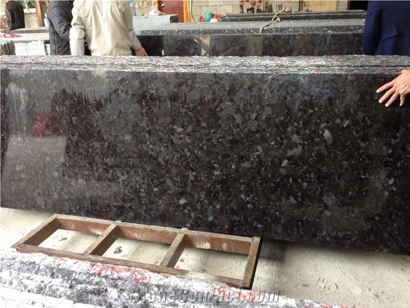 Angola Brown/Antic Brown Granite