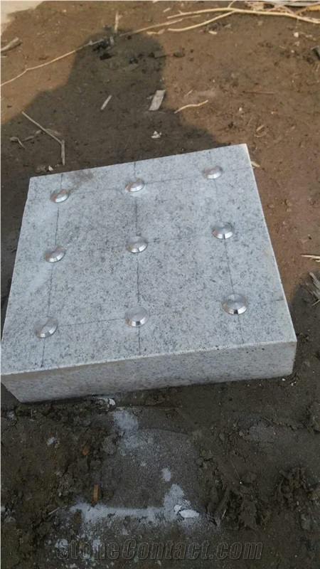 G359 White Granite Flamed Surface Blindstone Pavers with Stainless Steel Spins Buttons