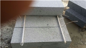 G375 Light Grey Granite Bushhammered Surface Radius Sitting Blocks Sides Stone Cheap Prices