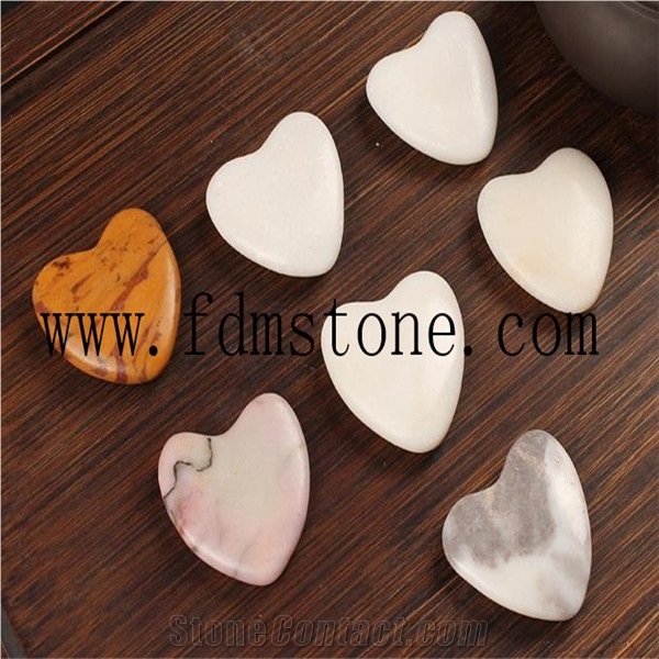 Valentine"S Gift Heart Shaped Natural Marble Stone Engraved Couple Heart Keychain