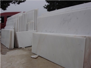 China Shandong Origin White Marble Polished Surface Tiles & Slabs,Skirting Wall Covering Tiles Hot Sale Popular Pure White Uniform Color Cut-To-Size Marble Pattern