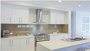 White Quartz Stone Kitchen Countertop, Kitchen Worktops, Enjoying a Quality Life Style