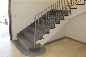 Pietra Cardosa Staircase