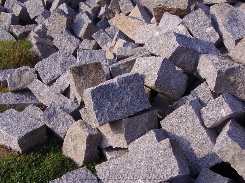 Vahlovice Granite Cobble Stone