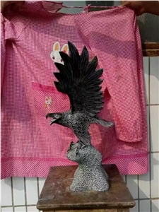 China Black Granite Eagle Sculptures,Interior Animals Handcarved Statue