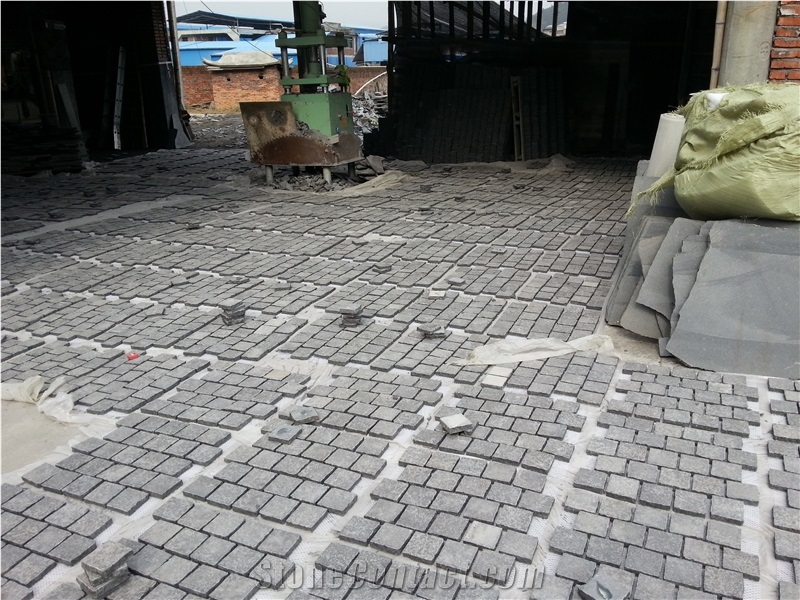 Grey Granite Flamed Cobble Stone, Cube Stone, Walkway Pavers, G684 Garden Stepping Pavements, Granite Paving Set