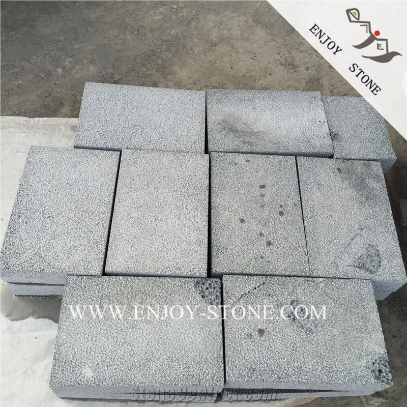 Dark Grey Andesite Paving Sets with Catpaws,China Bush Hammered Bluestone with Honeycomb Pavers,Bush Hammered Grey Basaltina Paver,Paving Stone