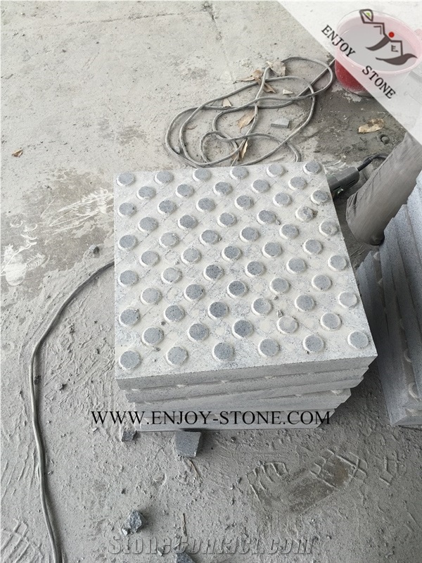 G654 China Grey Granite,Sesame Black Granite Blind Stone Pavers,Sawn Cut Exterior Blind Paving Stone with Honed Dots