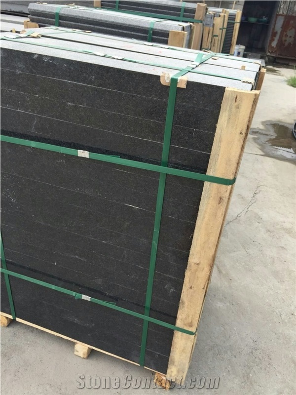 China Black Granite Zj Dark Flamed and Brushed Finish Tiles and Slabs, Competitive Price
