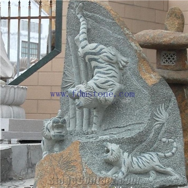 Granite Garden Swans Statue