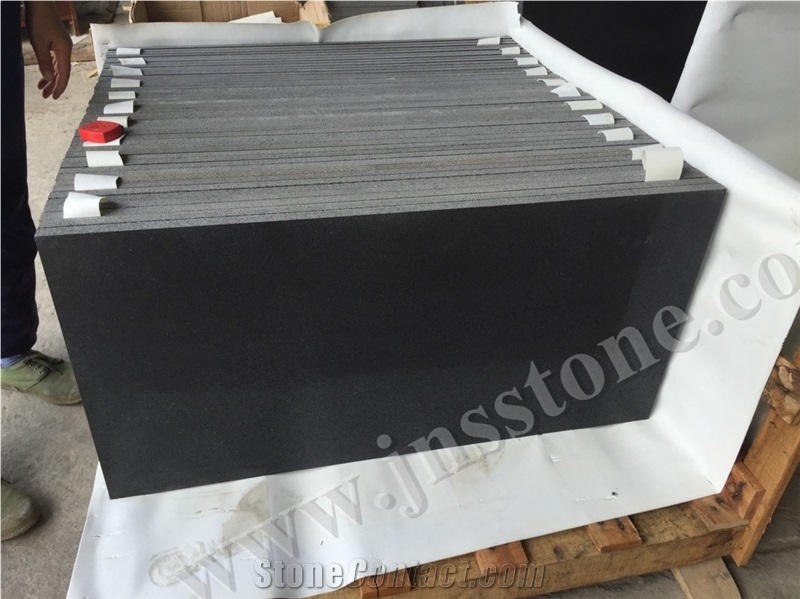 Dark Bluestone/Chinese Black Basalt/Tiles/Slabs/Hainan Black Basalt/Dark Basalt for Walling,Flooring