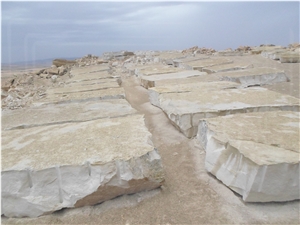 Thala Beige, Beige Royal Limestone Block