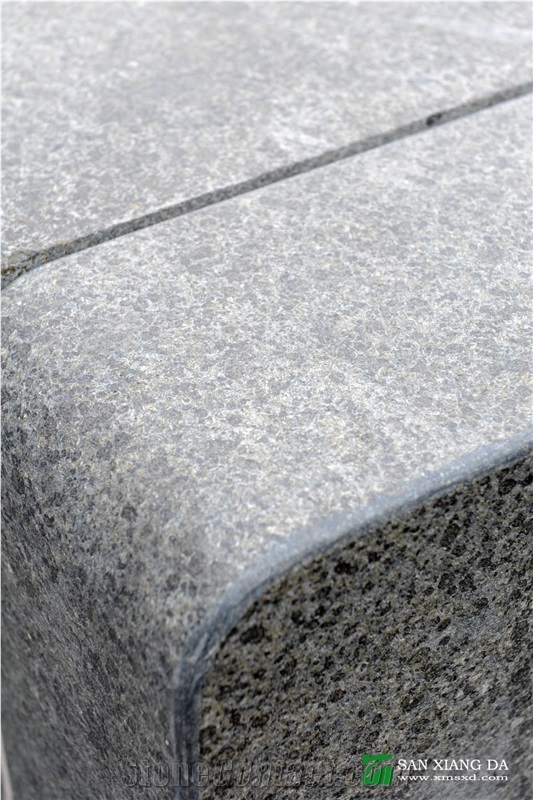 G684 China Black Stone/Paving Tiles/Floor Covering/Walkway Pavers/Cobble Stone/Cube Stone Projects