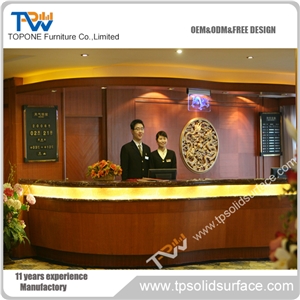 White Acrylic Solid Surface Reception Counter Tops Wooden Luxury Hotel Reception Counter with Artificial Marble Stone Table Tops Design