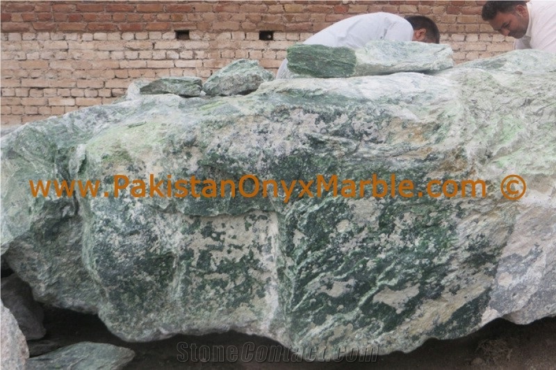 New Selling Attractive Style Rough Nephrite Jade