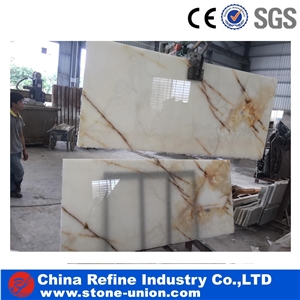 China Natural Translucent Onyx Golden Veins Onyx Tile & Slab Factory Wholesale