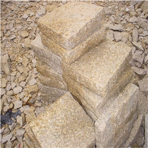 Cobble Stone Yellow Granite Paving Stone