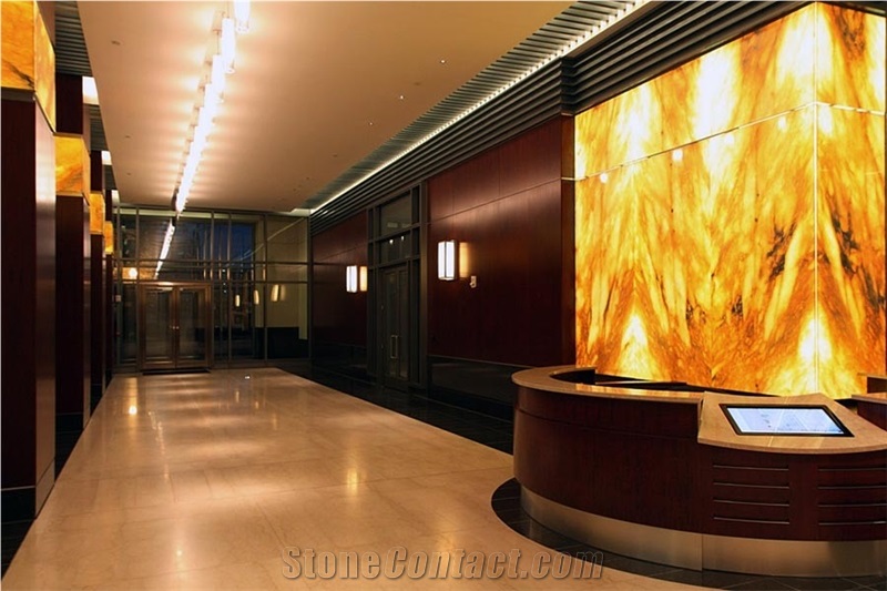 Yellow Beige Artificial Onyx Stone Tiles Wall Covering Panel for Hotel Project,Engineered Stone Alabaster Translucent Backlit Slabs Tile Walling