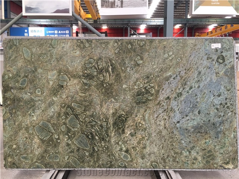 Seattle Green Brazil Granite Polished Slabs For Countertop Stairs