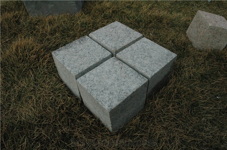 G602 China Granite for Road Paving Stone Cube Stone Polished Natural Split